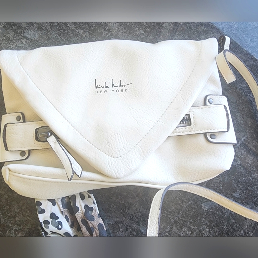 NICOLE MILLER NEW YORK Laura Shoulder Bag Wallet